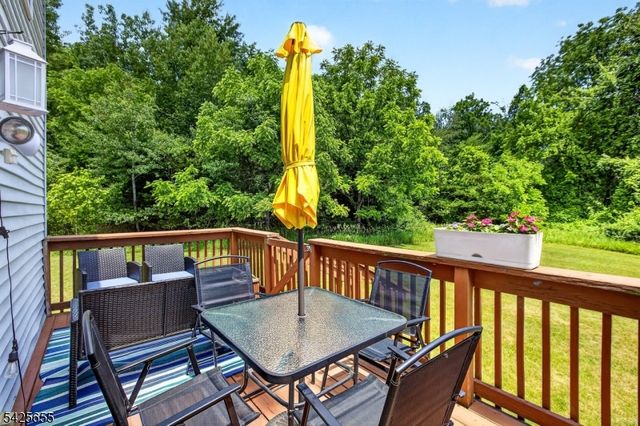 51 Liberty Ln, Franklin Boro, NJ 07416