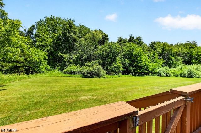51 Liberty Ln, Franklin Boro, NJ 07416