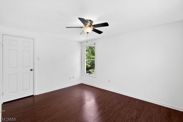 51 Liberty Ln, Franklin Boro, NJ 07416