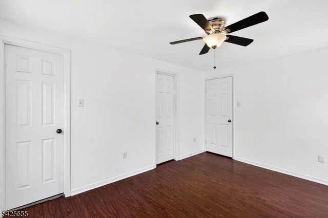 51 Liberty Ln, Franklin Boro, NJ 07416