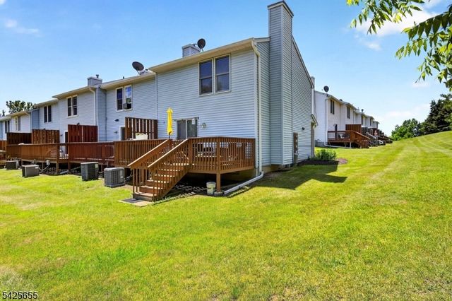 51 Liberty Ln, Franklin Boro, NJ 07416