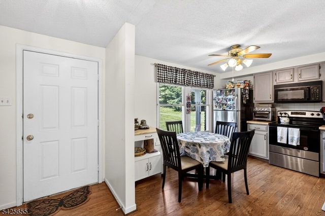 51 Liberty Ln, Franklin Boro, NJ 07416