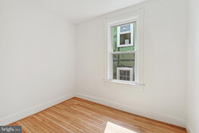 329 CONSTITUTION AVENUE, Washington, DC 20002
