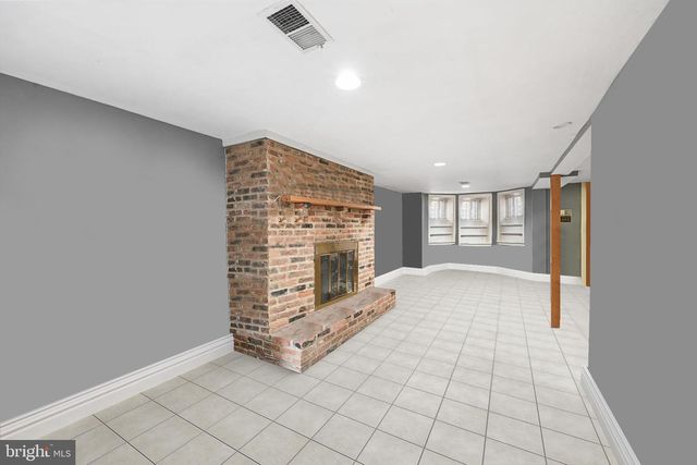 329 CONSTITUTION AVENUE, Washington, DC 20002