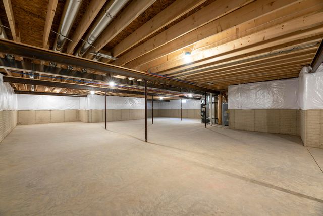 701 Grand View Drive, Howard, OH 43028