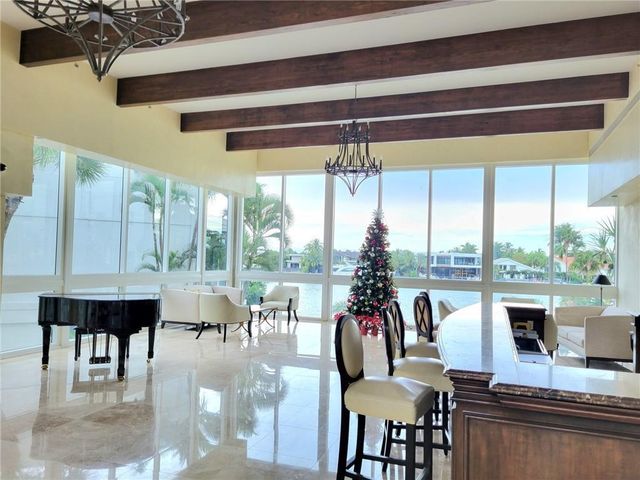 20281 E Country Club Drive E 503, Aventura, FL 33180