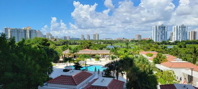 20281 E Country Club Drive E 503, Aventura, FL 33180
