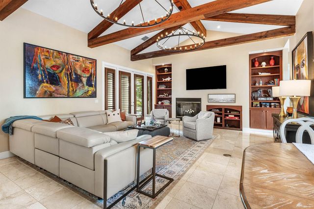 2 FIRESTONE Circle, West Palm Beach, FL 33401