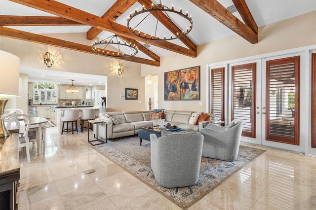 2 FIRESTONE Circle, West Palm Beach, FL 33401