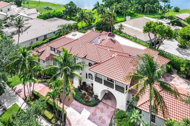 2 FIRESTONE Circle, West Palm Beach, FL 33401
