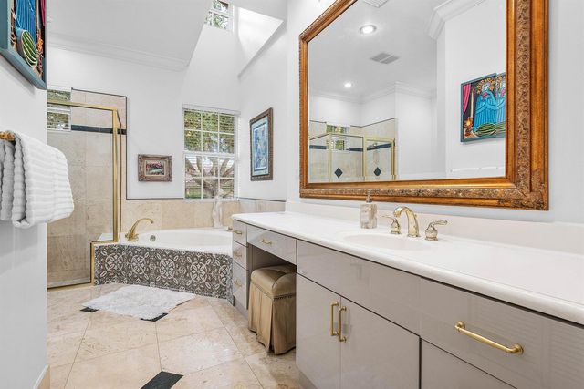 2 FIRESTONE Circle, West Palm Beach, FL 33401