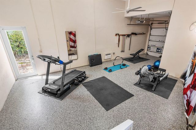 2 FIRESTONE Circle, West Palm Beach, FL 33401