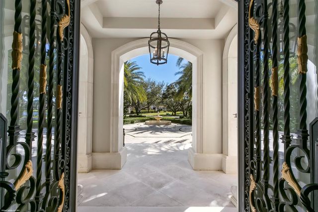 146 Bears Club Drive, Jupiter, FL 33477