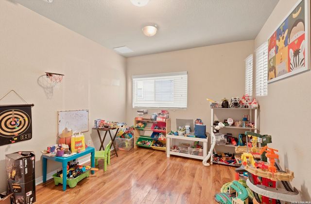 10118 Macarthur Way, Converse, TX 78109