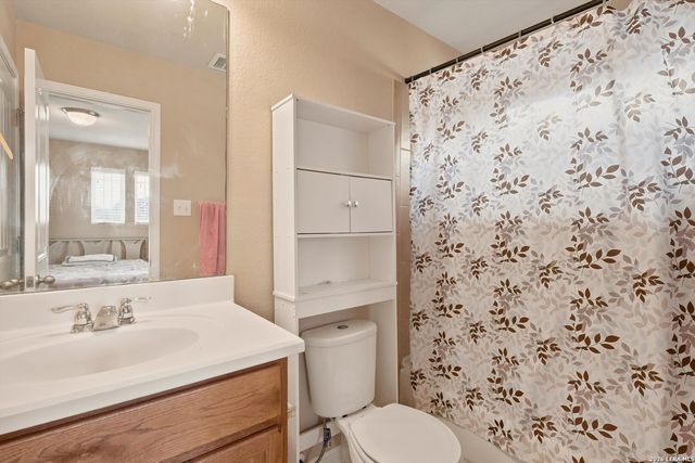 10118 Macarthur Way, Converse, TX 78109