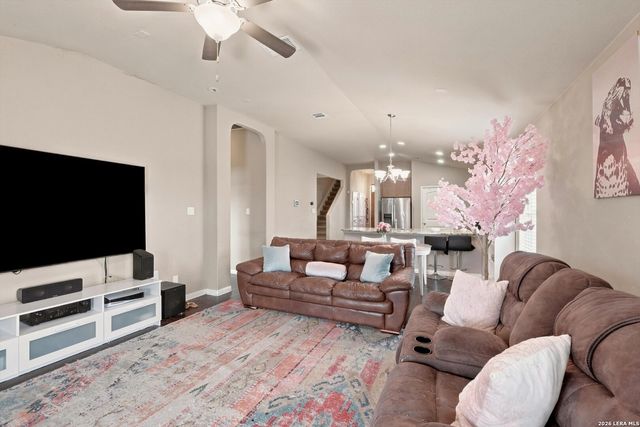 10118 Macarthur Way, Converse, TX 78109