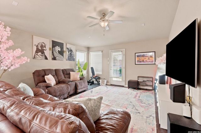 10118 Macarthur Way, Converse, TX 78109