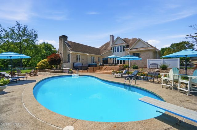 4754 Swathmore Place, Sylvania, OH 43560
