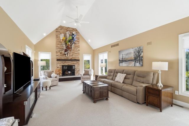 4754 Swathmore Place, Sylvania, OH 43560