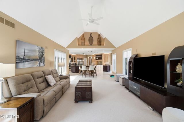 4754 Swathmore Place, Sylvania, OH 43560
