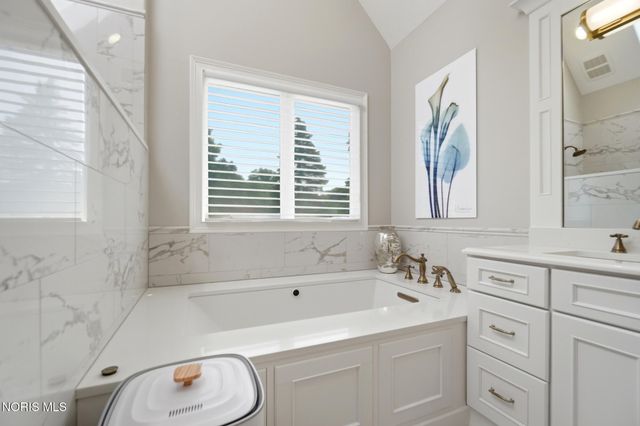 4754 Swathmore Place, Sylvania, OH 43560