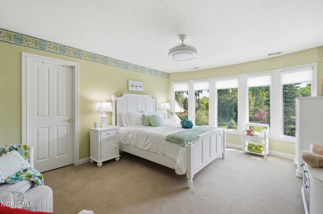 4754 Swathmore Place, Sylvania, OH 43560