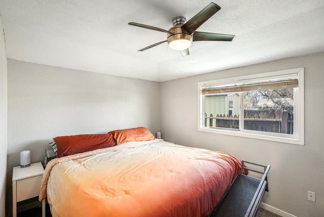 4568 9th Ave, Sacramento, CA 95820