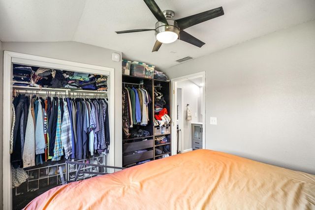 4568 9th Ave, Sacramento, CA 95820