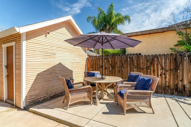 4568 9th Ave, Sacramento, CA 95820