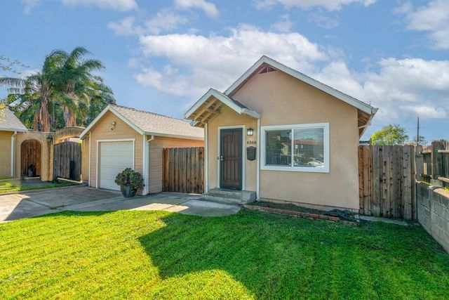 4568 9th Ave, Sacramento, CA 95820