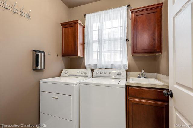 44136 Orion Drive, Sterling Heights, MI 48314