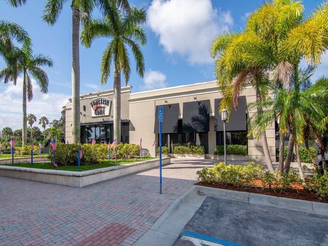 2333 Indian River Boulevard, Vero Beach, FL 32960