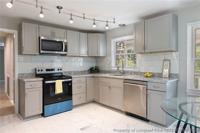 2419 Morganton Road, Fayetteville, NC 28303