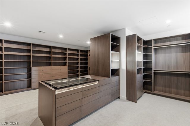625 Sleeping Dragon Drive, Henderson, NV 89012