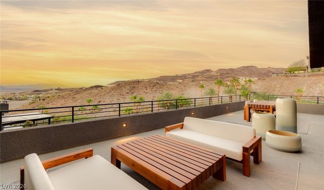 625 Sleeping Dragon Drive, Henderson, NV 89012