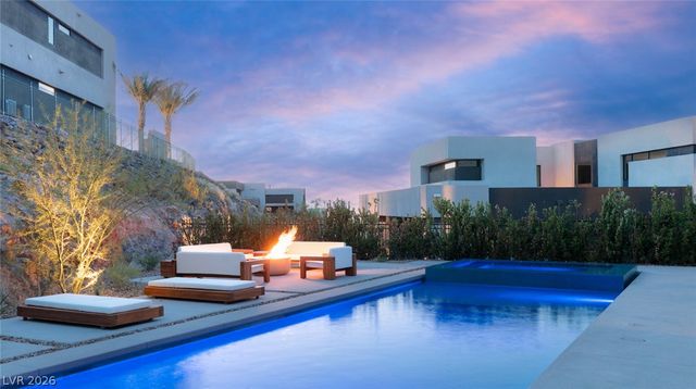625 Sleeping Dragon Drive, Henderson, NV 89012