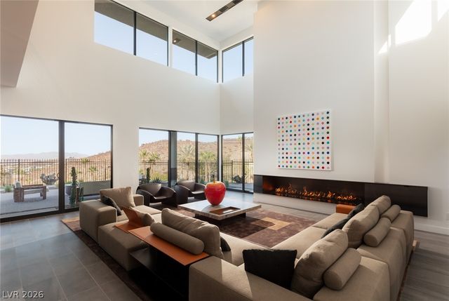625 Sleeping Dragon Drive, Henderson, NV 89012