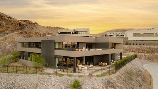 625 Sleeping Dragon Drive, Henderson, NV 89012
