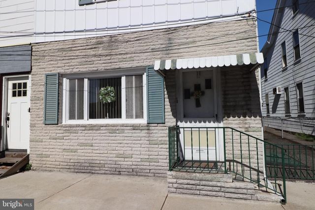 17 CENTER ST, Lansford, PA 18232