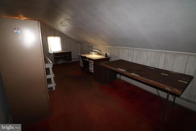 17 CENTER ST, Lansford, PA 18232