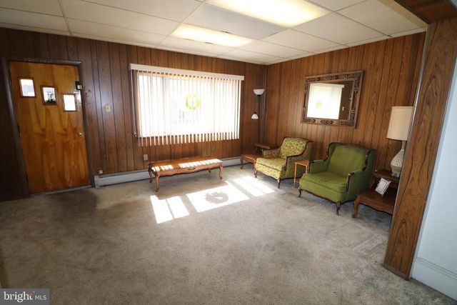 17 CENTER ST, Lansford, PA 18232
