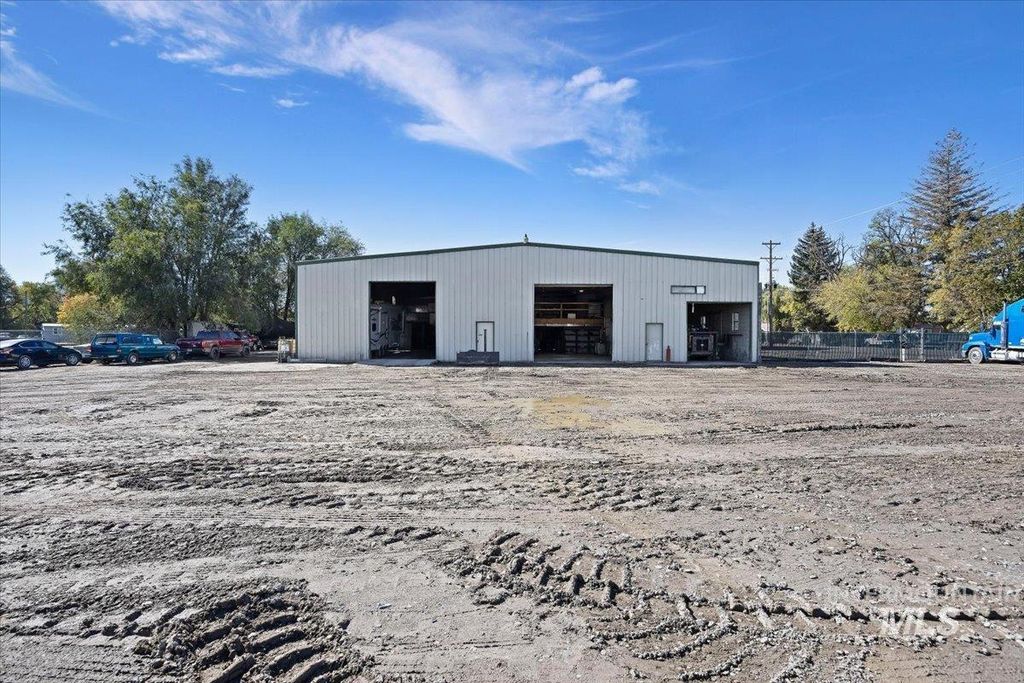 202 Read Ave, Rupert, ID 83350 photo 2