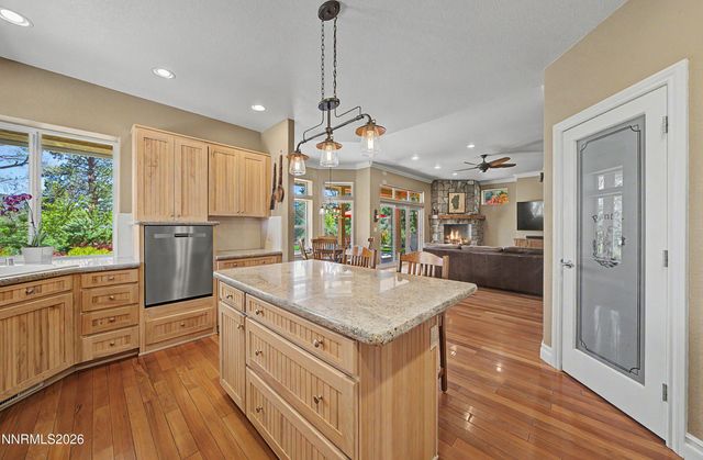 310 Kitts Way, Reno, NV 89521