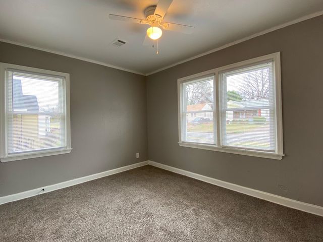 39 E FRANK AVE, Memphis, TN 38109