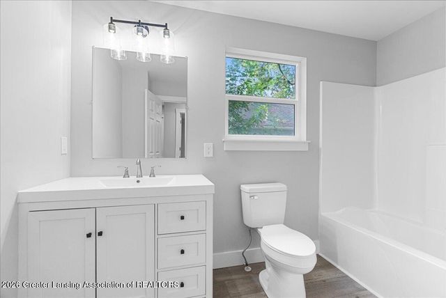 2817 W Willow Street, Lansing, MI 48917