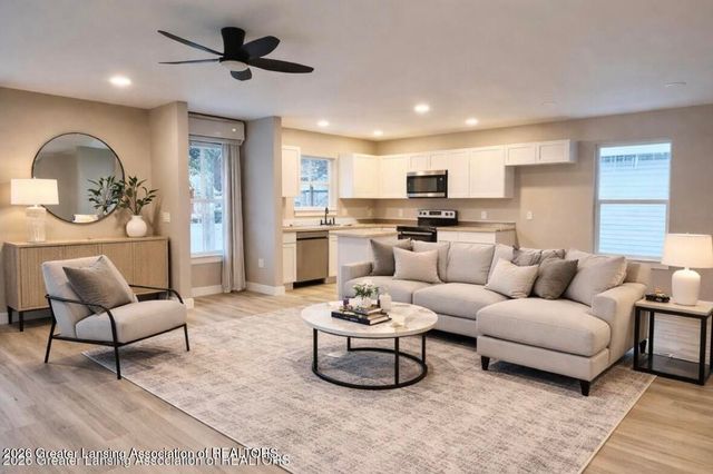 2817 W Willow Street, Lansing, MI 48917