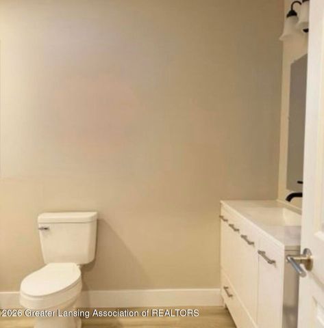 2817 W Willow Street, Lansing, MI 48917