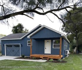 2817 W Willow Street, Lansing, MI 48917