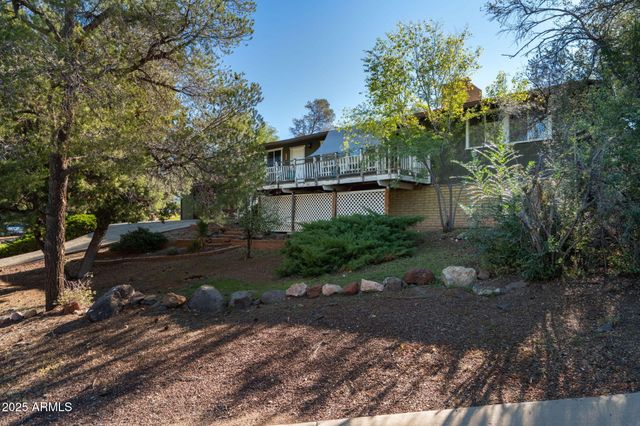 609 LA PALOMA Lane, Prescott, AZ 86301