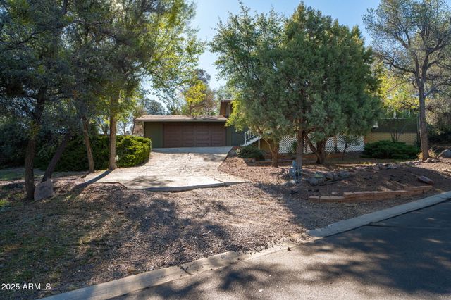 609 LA PALOMA Lane, Prescott, AZ 86301